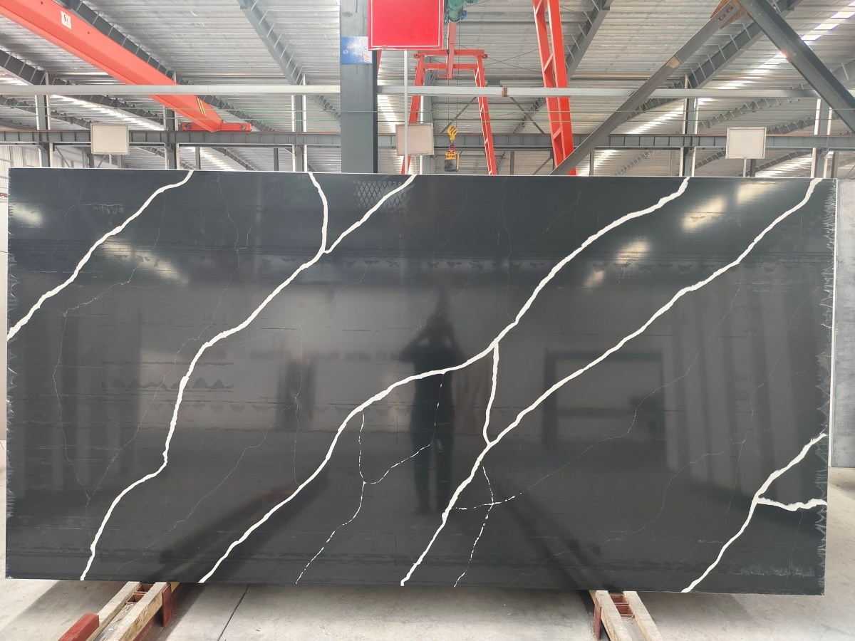 Black Line Quartz texture close-up