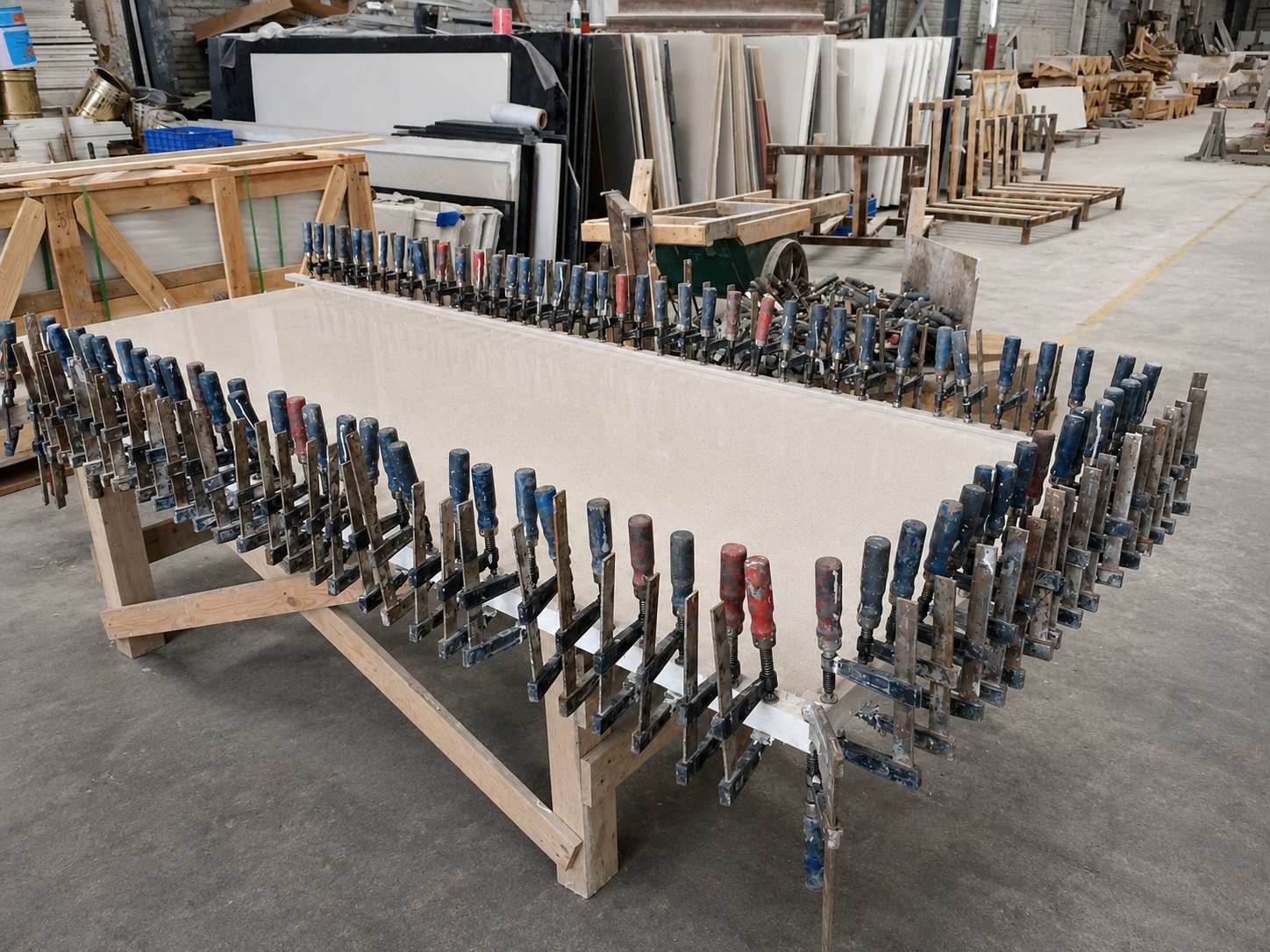 Batch-fabricated quartz vanity tops prepared for a U.S. multifamily project by Aoli Stone Batch-fabricated quartz vanity tops prepared for a U.S. multifamily project by Aoli Stone