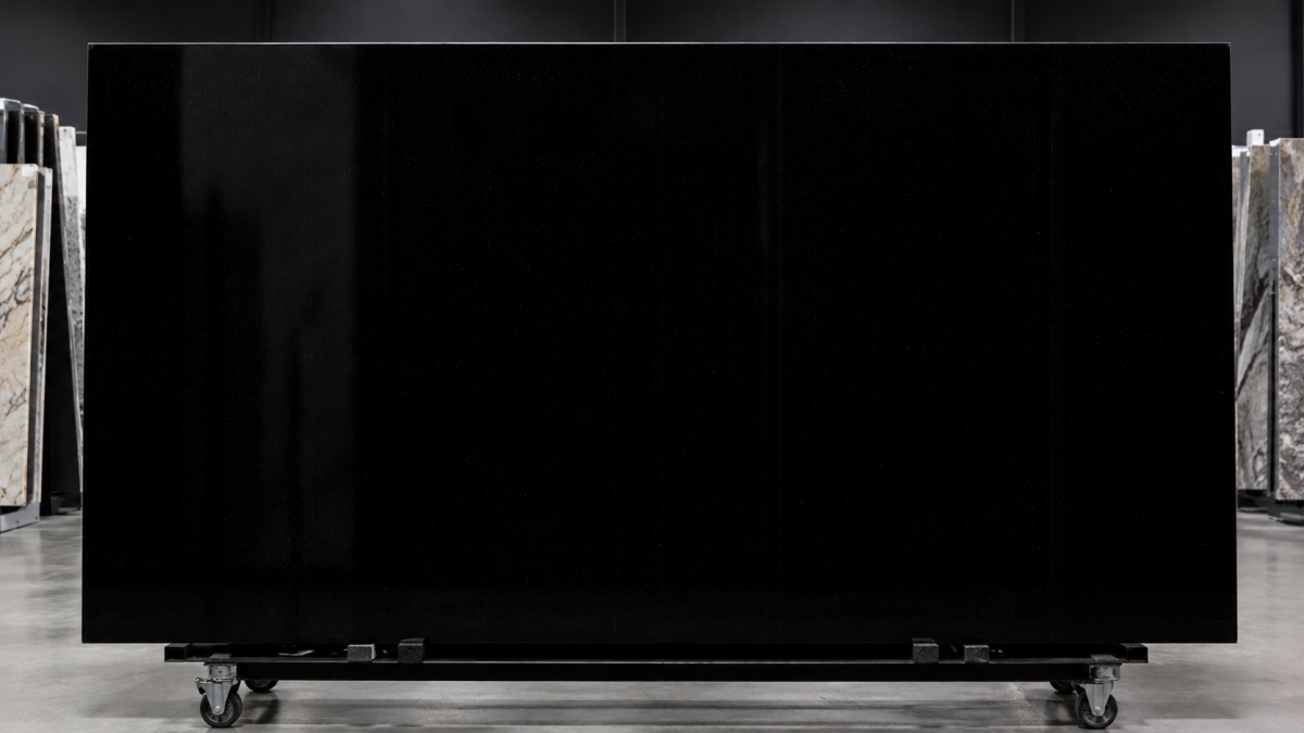 solid-black-synthetic-marble-full-slab-display Full slab display of solid black synthetic marble for interior project supply