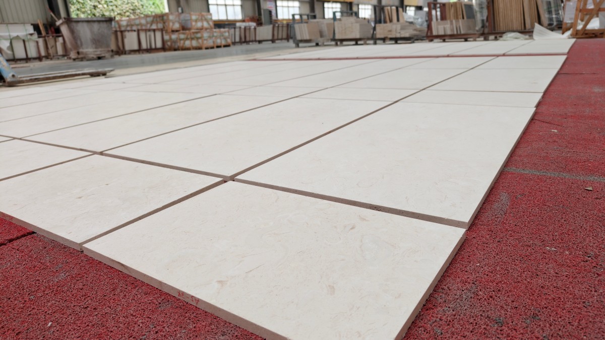 limestone-dry-lay-numbering-before-packing-aoli-stone Limestone cut-to-size pieces dry laid, reviewed and numbered before export packing at Aoli Stone
